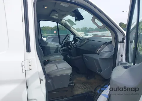 2018 Ford Transit T-250 z USA, uszkodzony, nr VIN 1FTYR1ZM5JKA41458